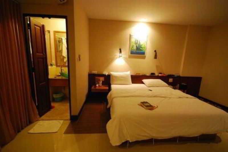 Hotel Ploen Chaweng By Tolani Exterior foto